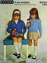 Load image into Gallery viewer, PATONS SC135 KNITTING BOOK ENGLISH KNITTING PATTERNS 4-9 YEARS
